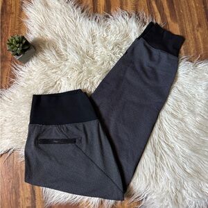 Athleta Venice Textured Jogger Gray Black